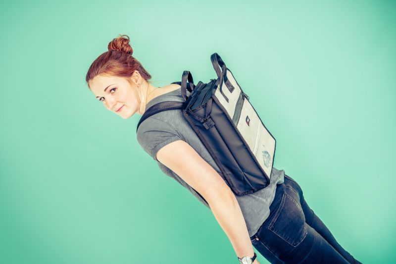 Du kannst das Volumen von Damenrucksack Elvis flexibel von 7 auf 13 Liter erhöhen