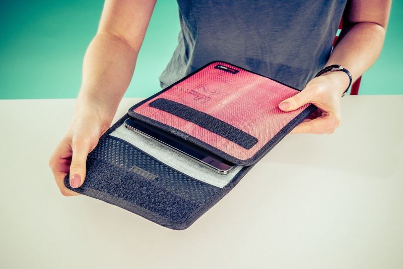 Tablet Tasche Rob ist ein echter Verwandlungskünstler Tablet Tasche Rob ist ein echter Verwandlungskünstler