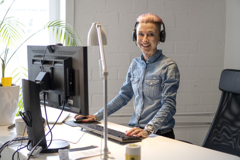 Eure Ansprechpartnerin Sonja Eure Ansprechpartnerin Sonja