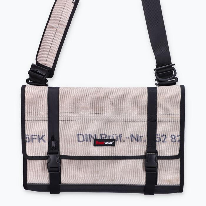 Messenger Bag Gordon 18L - x8201529