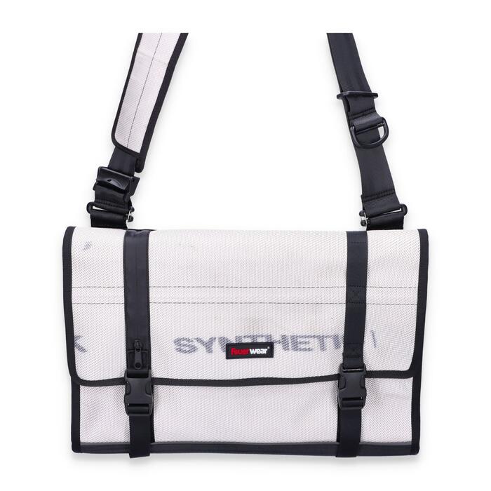 Messenger Bag Gordon 18L - x8201710