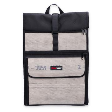  - rs3202716